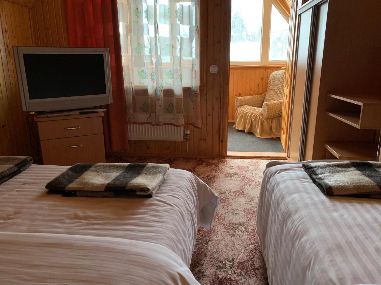 Карпатський Затишок Hotell Slavskoje Eksteriør bilde